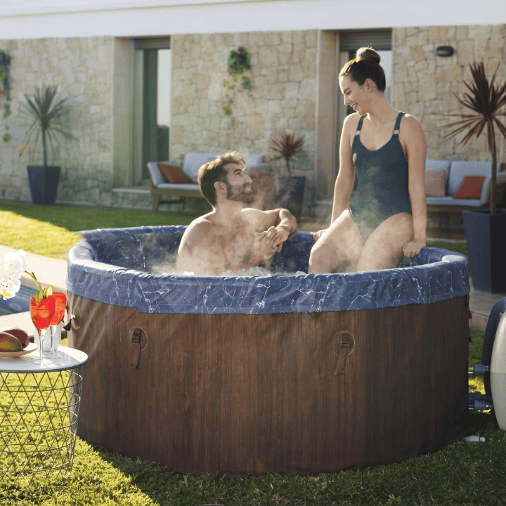 Aufblasbarer Whirlpool 7 Personen – Holzoptik, beheizt